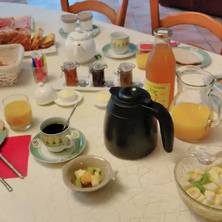 Couette-café Au Bois Des Tilleuls